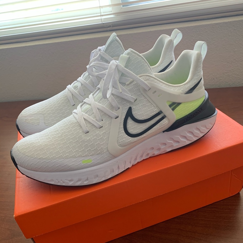 Men’s Nike Legend React 2